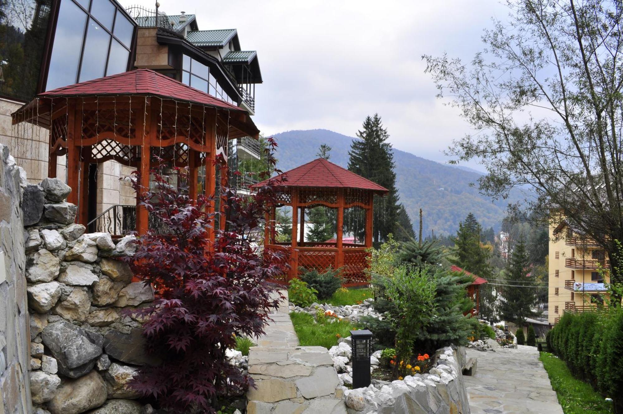 Hotel Arca Lui Noe Sinaia Exterior photo